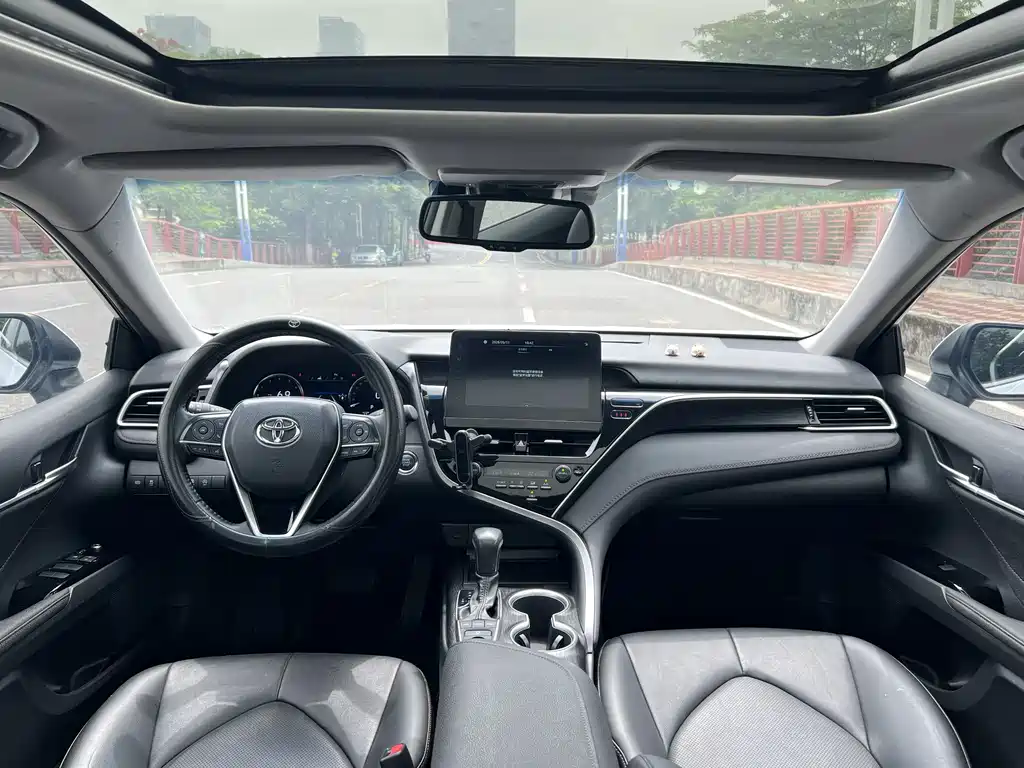 Camry 2023 2.5G Luxury Edition