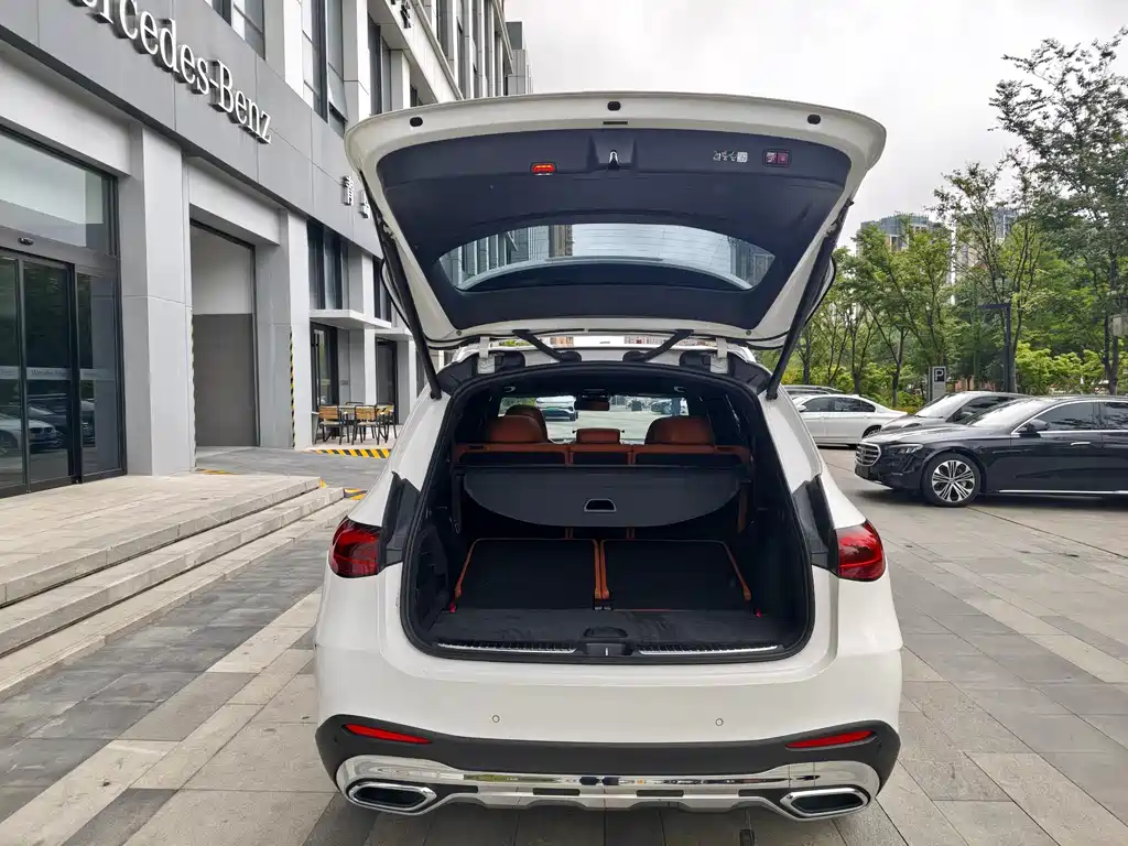 Mercedes-Benz GLC 2023 GLC 300 L 4MATIC Luxury 7-seat