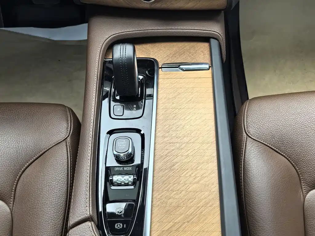 Volvo XC90 2021 B6 Intelligent Luxury Edition 7-seater