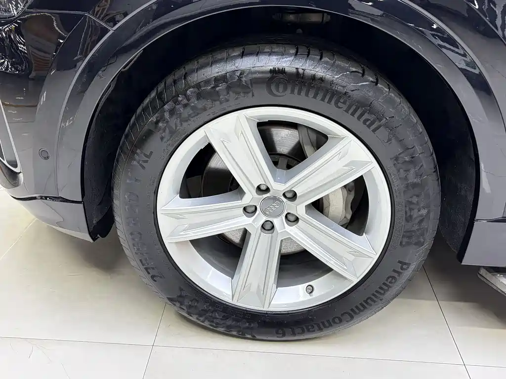 Audi Q8 2019 45 TFSI Luxury Edition