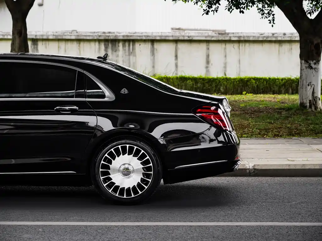 Maybach S-Class 2018 S 560 4MATIC