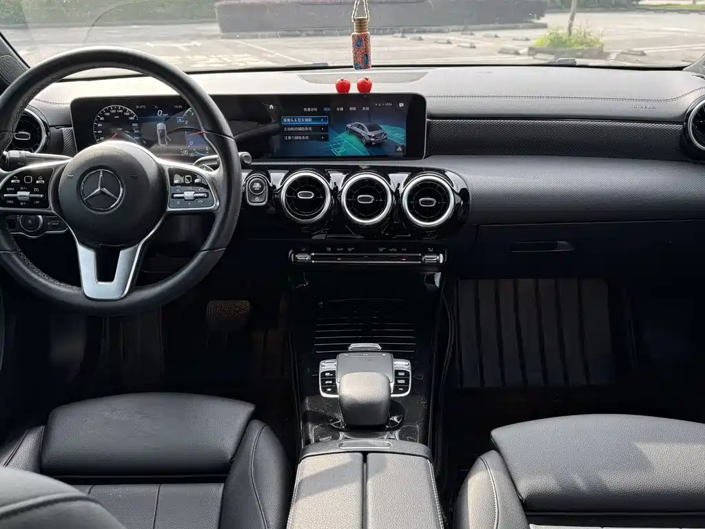 Mercedes A-Class 2019 A 200 L