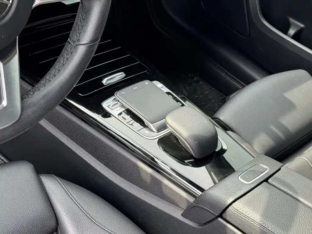 Mercedes A-Class 2019 A 200 L