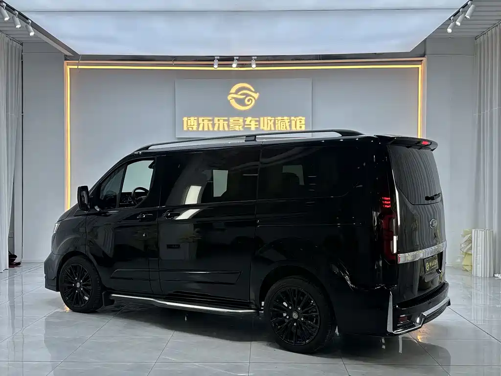 Watson Ford Black Knight 2022 Model 2.0T Peak Edition