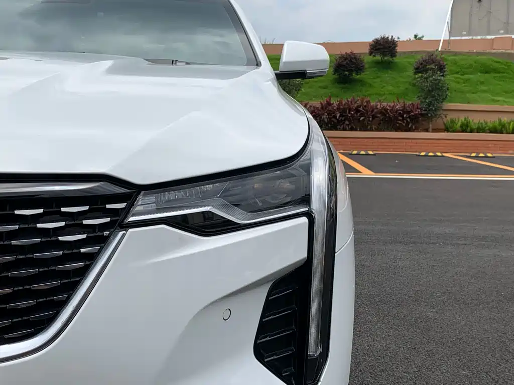 Cadillac CT4 2022 28T Luxury Edition