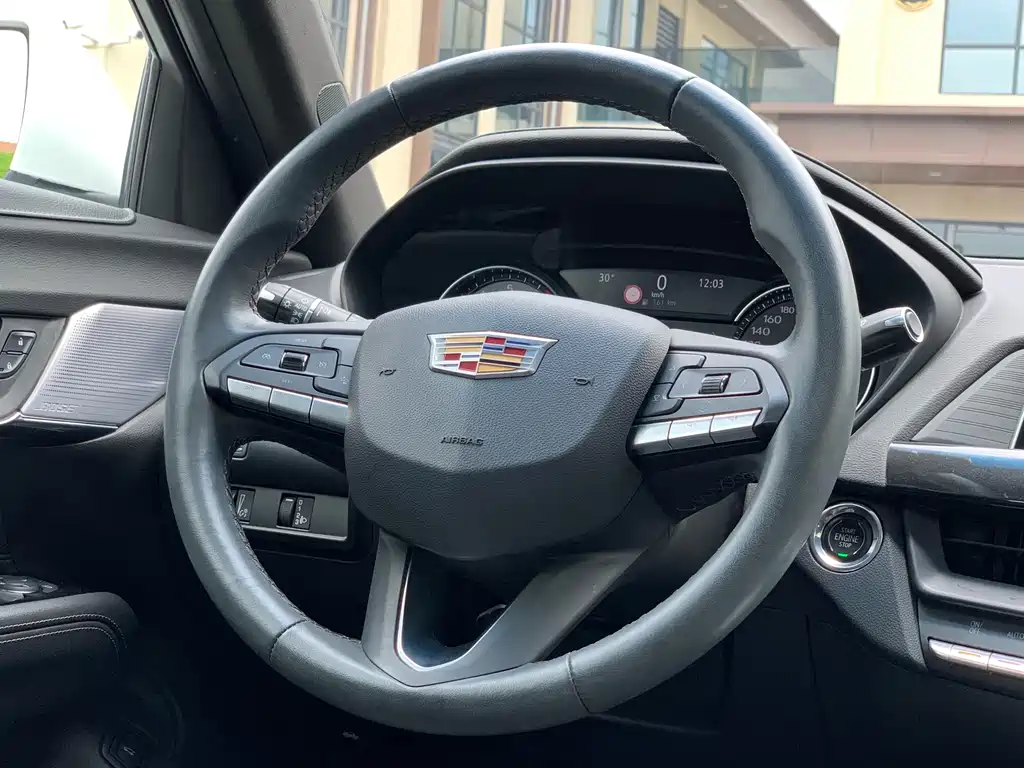 Cadillac CT4 2022 28T Luxury Edition
