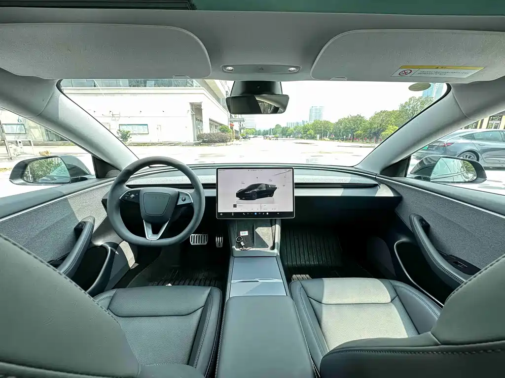 Model 3 Rear-Wheel Drive 2023