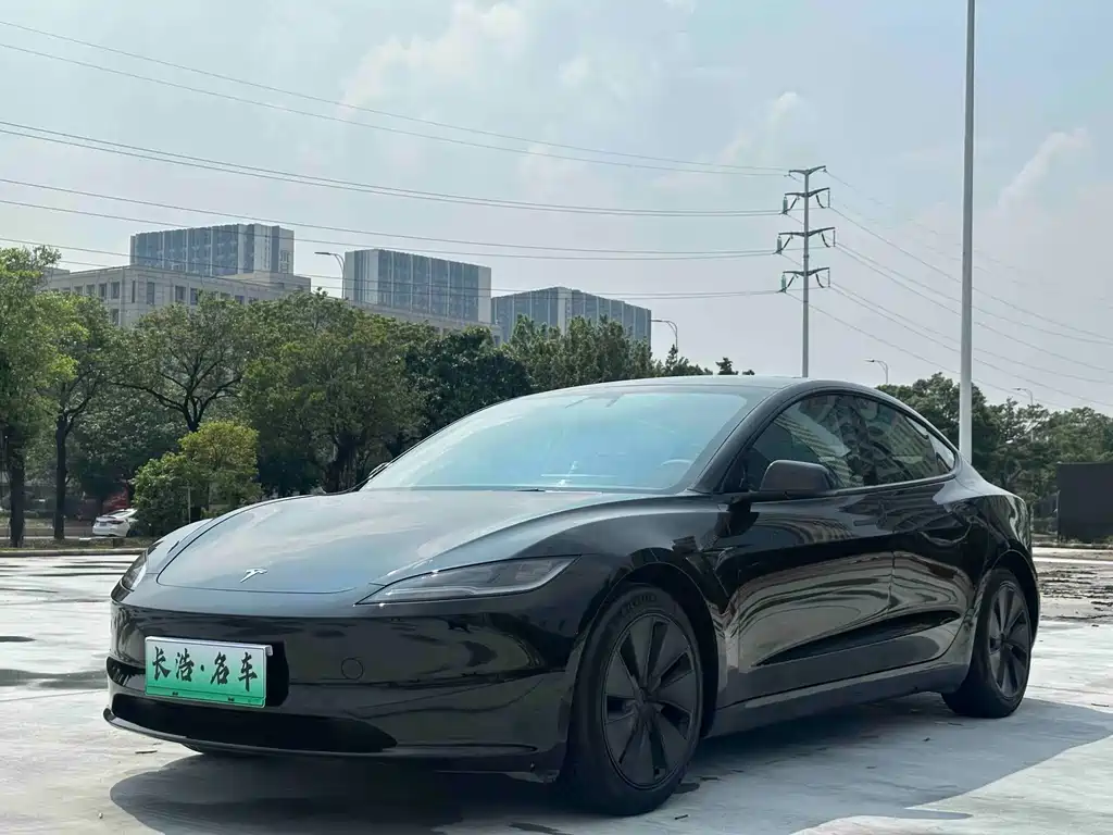Model 3 Rear-Wheel Drive 2023