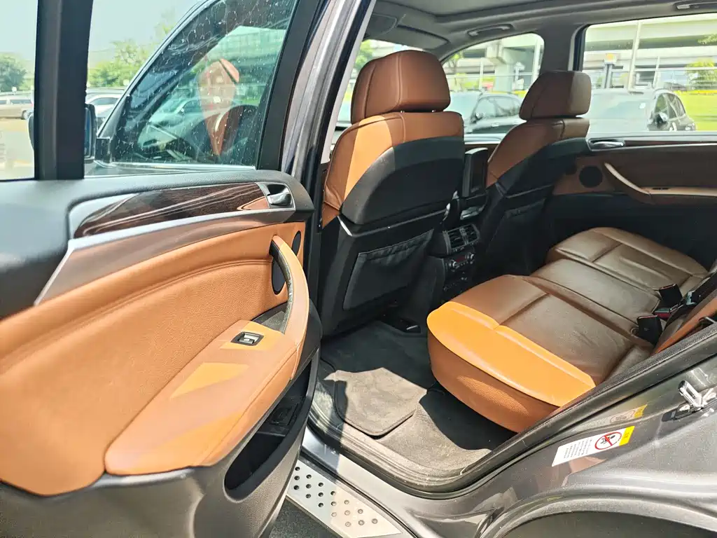 BMW X5 Imported 2008 Model xDrive48i Luxury Edition