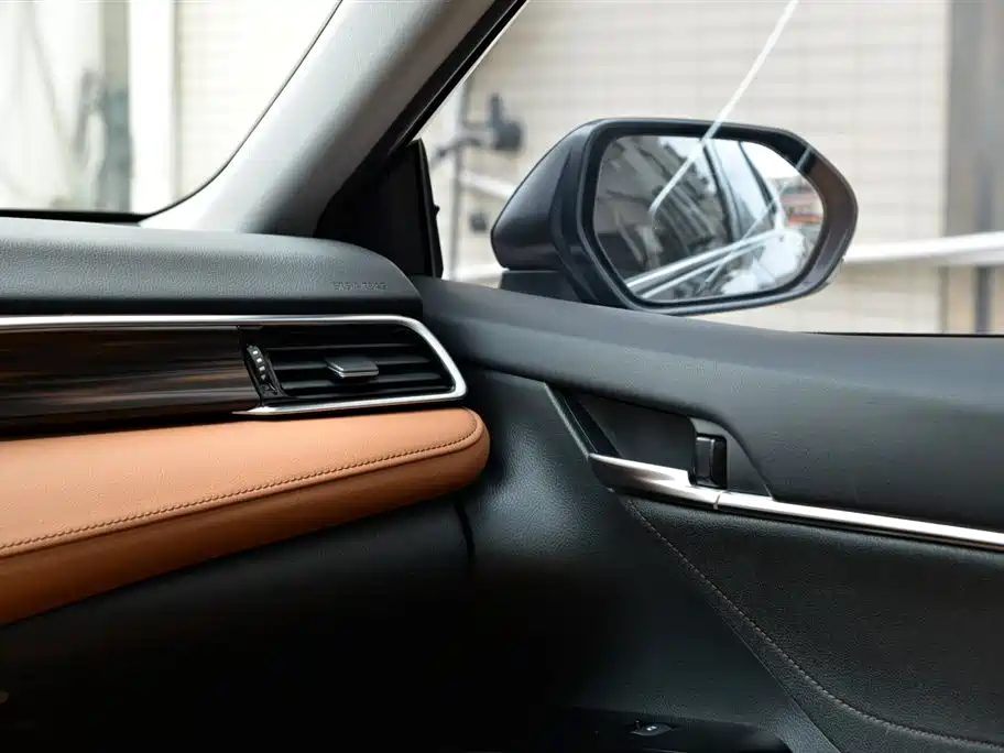 Camry 2021 2.5G Luxury Edition