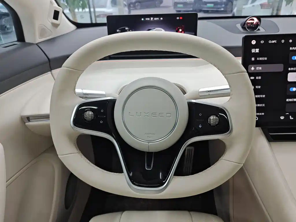 智界R7 2025款 增程 331km Ultra