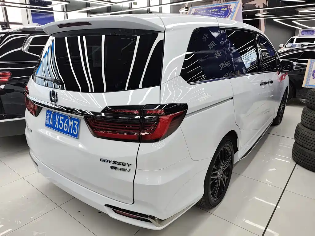 Odyssey 2022 2.0L e:HEV Shining Enjoy Edition