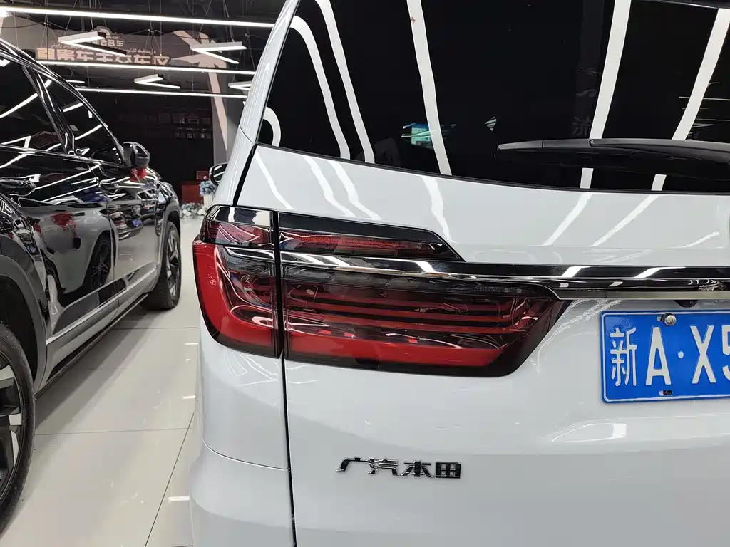 Odyssey 2022 2.0L e:HEV Shining Enjoy Edition