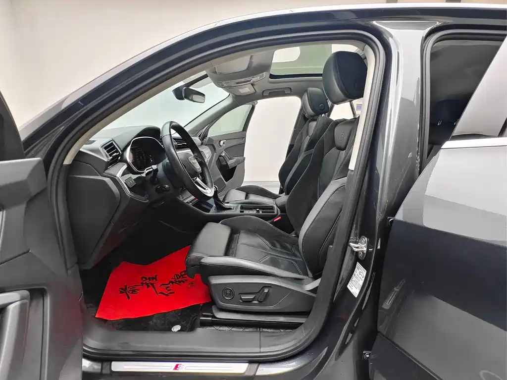 Audi Q3 Sportback 2023 35 TFSI Progressive (1.4T)