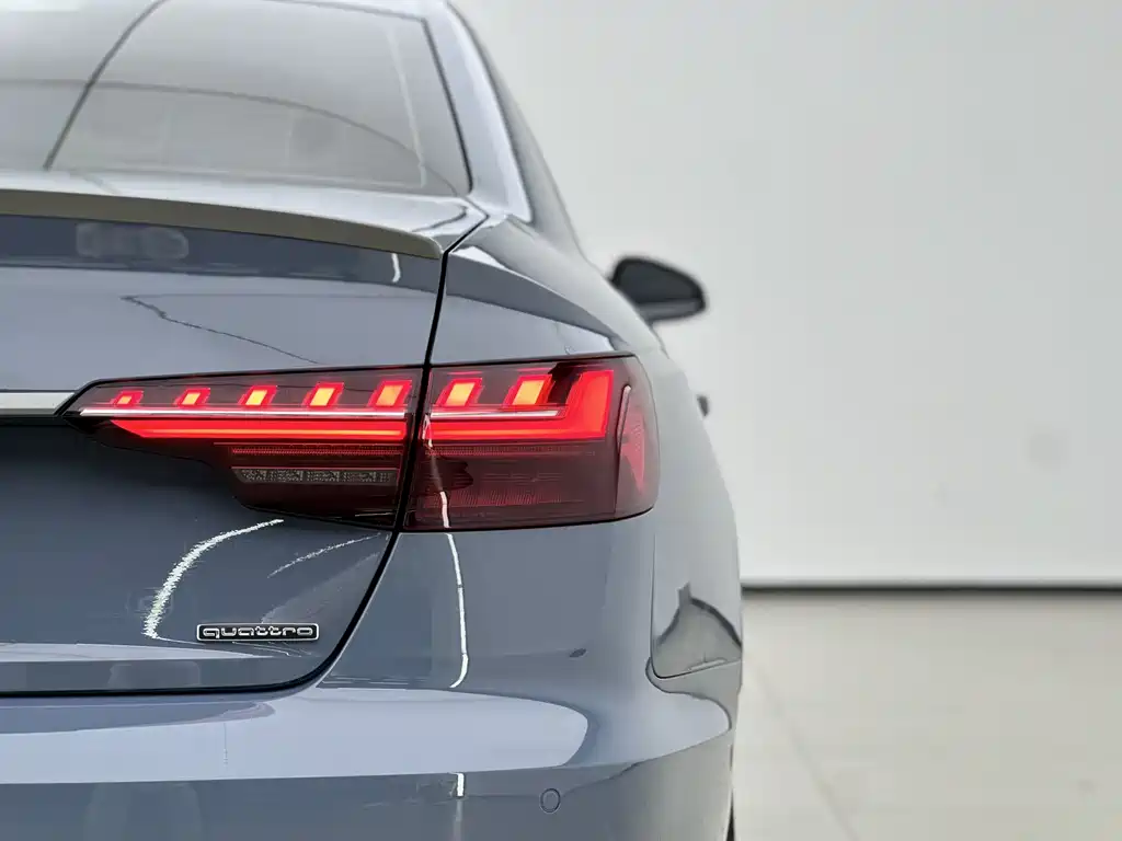 Audi A4L 2022 40 TFSI quattro RS Kit Fuel Efficiency Version