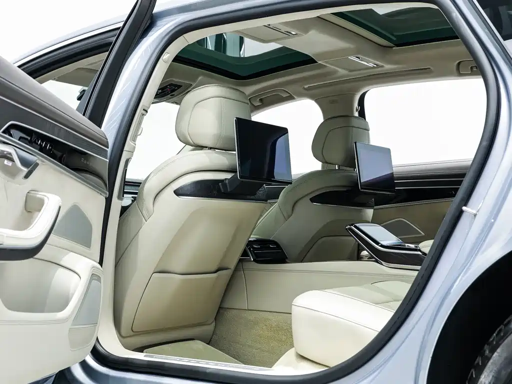 Audi A8 2022 model A8L Horch Founder's Edition Dual-tone Collector's Edition