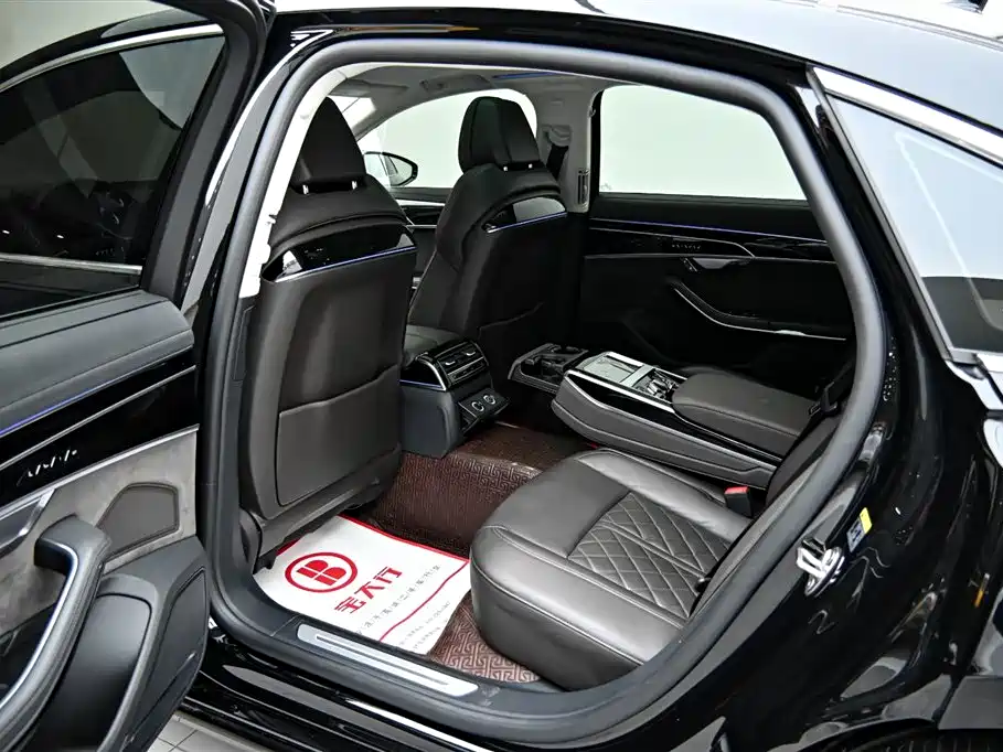 Audi A8 New Energy 2022 Model A8L 60 TFSIe quattro Collector's Edition