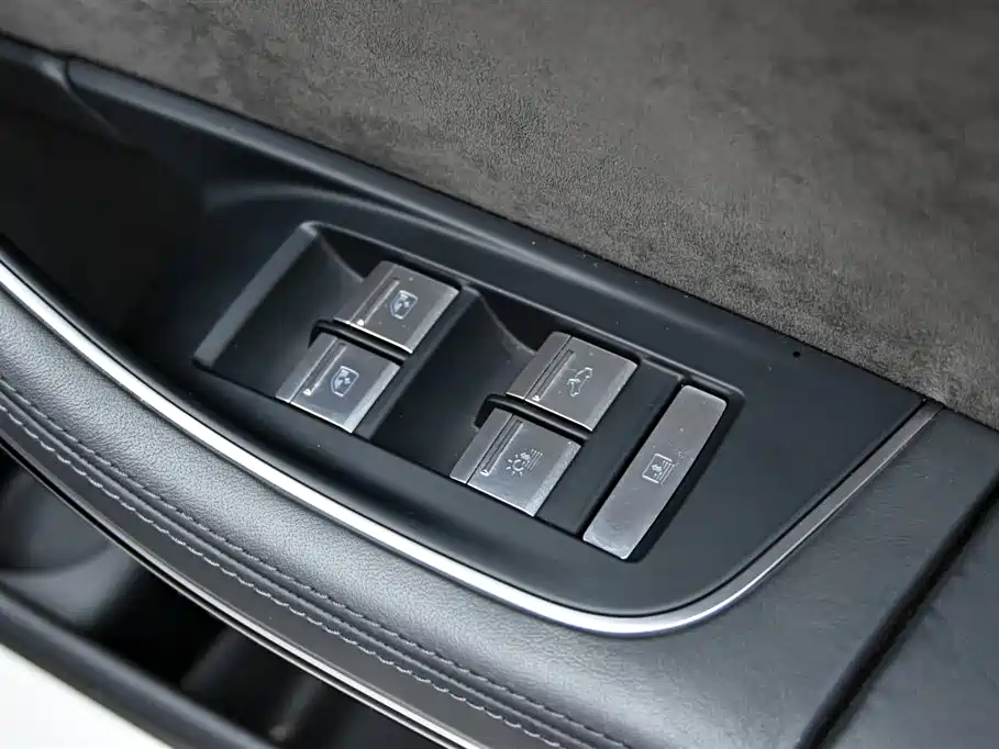 Audi A8 New Energy 2022 Model A8L 60 TFSIe quattro Collector's Edition