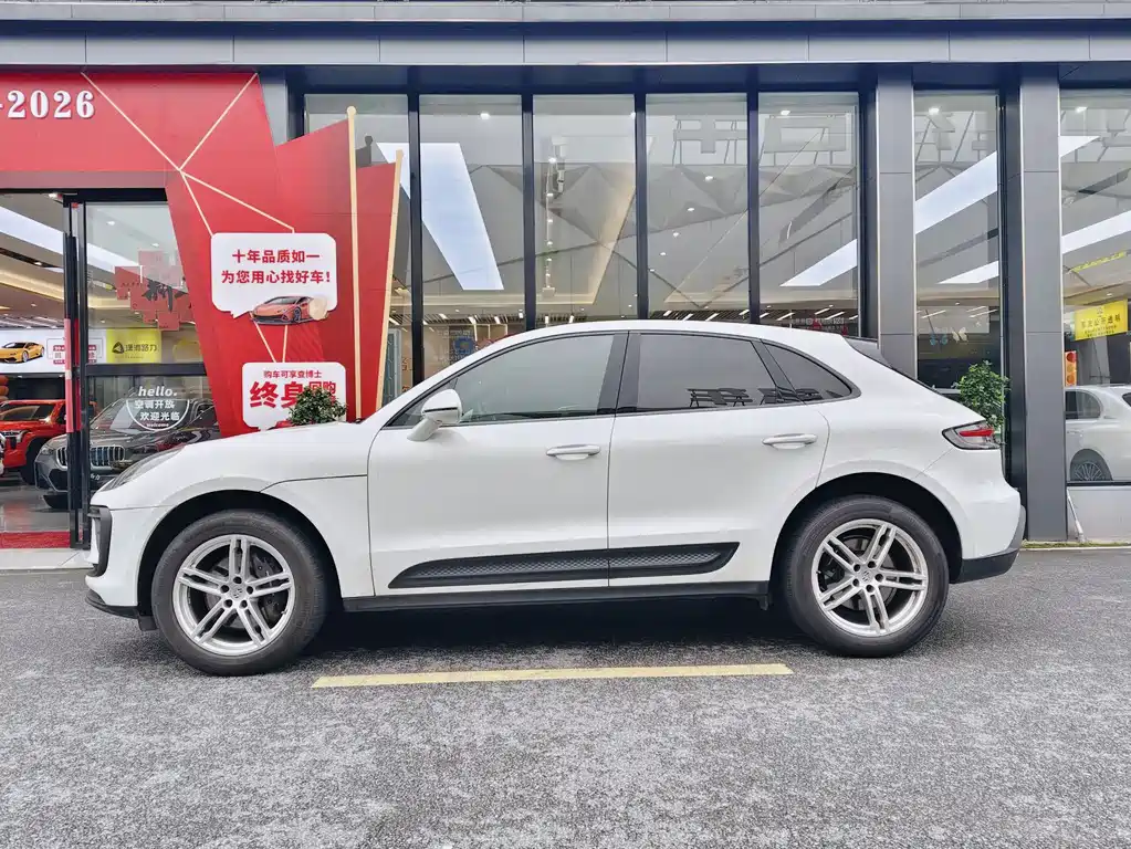 Macan 2023 2.0T