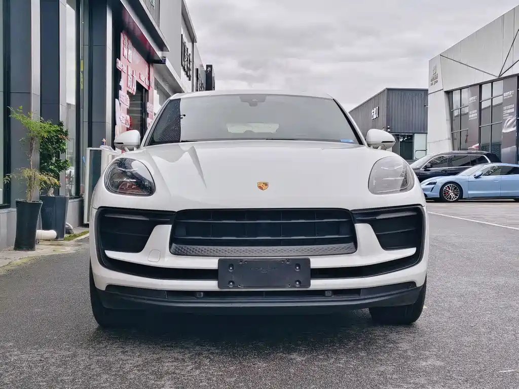 Macan 2023 2.0T