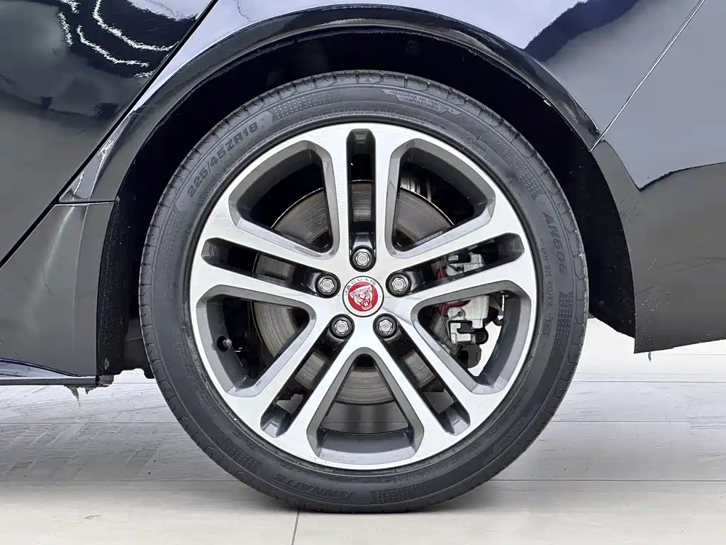 Jaguar XEL 2022 2.0T 250PS R-DYNAMIC S Progressive Sports Edition