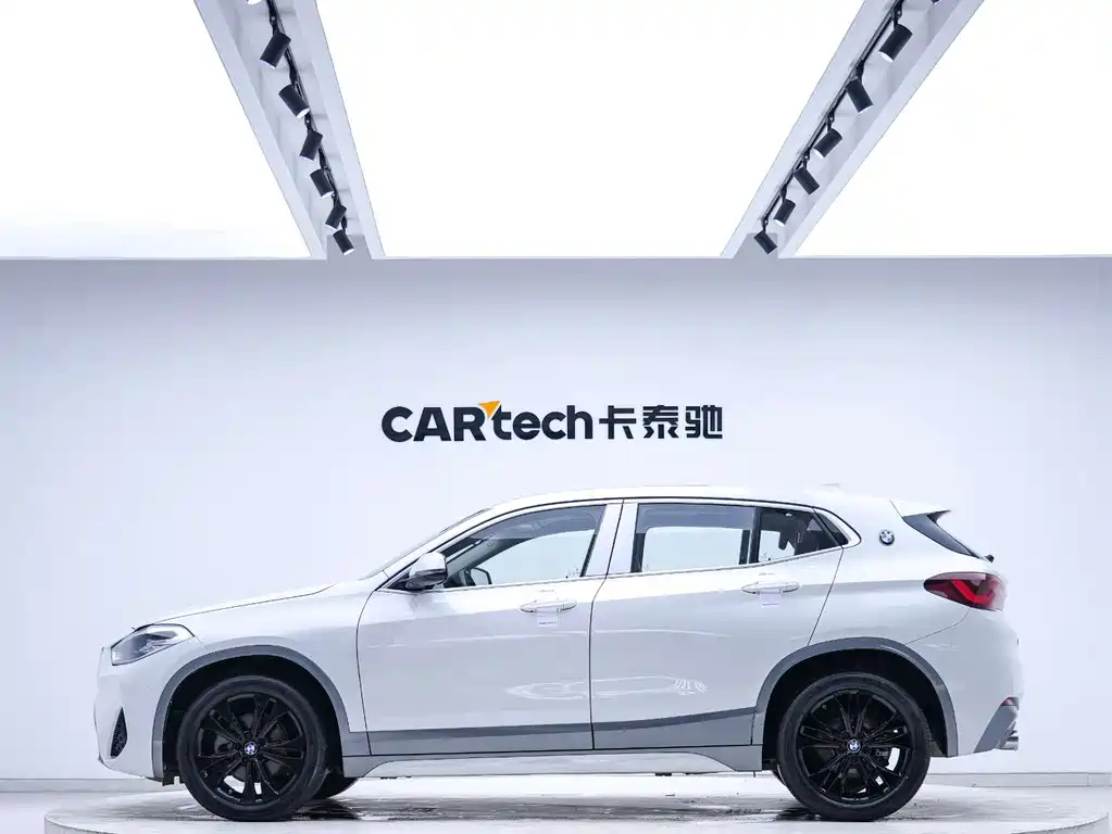 BMW X2 2021 sDrive20i M Offroad Package