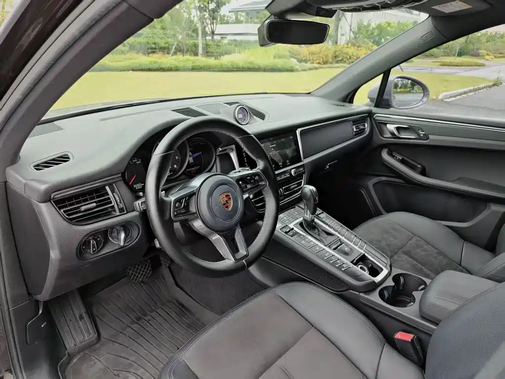 Macan 2020 2.0T