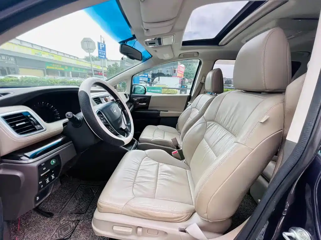 Odyssey 2015 2.4L Prestige Edition
