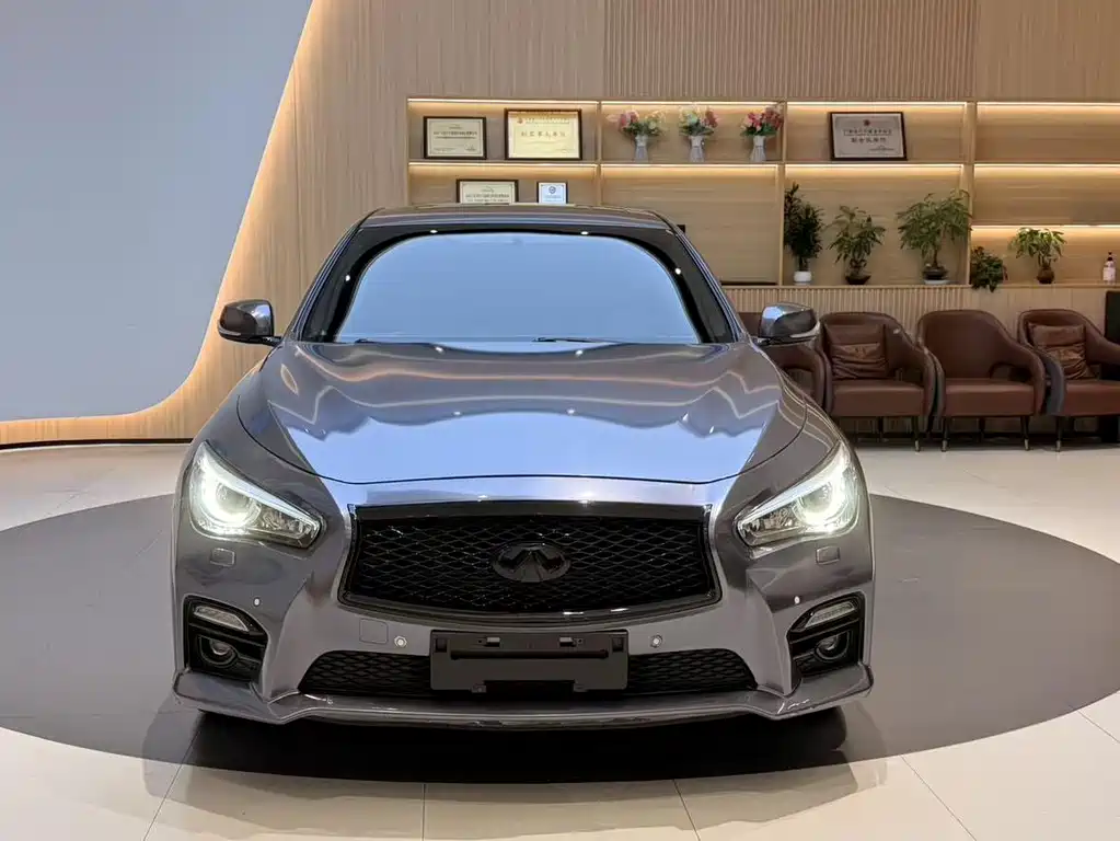 Infiniti Q50 2014 2.0T Comfort Edition