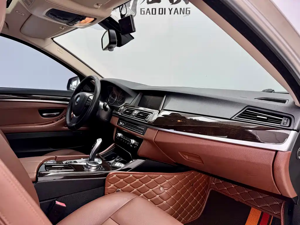 BMW 5 Series 2014 528Li Leading Edition