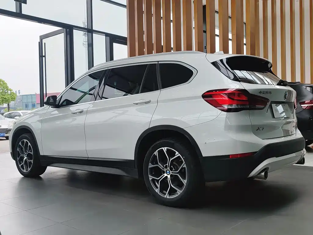 BMW X1 2022 sDrive25Li Leading Edition