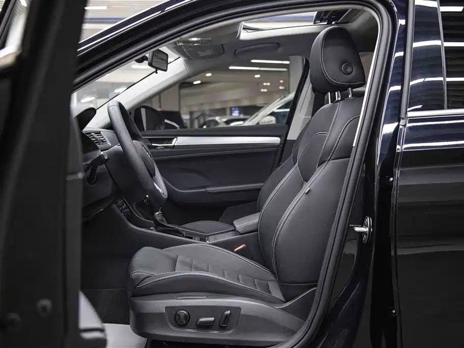 SUV 2024 TSI280 DSG Premium Edition
