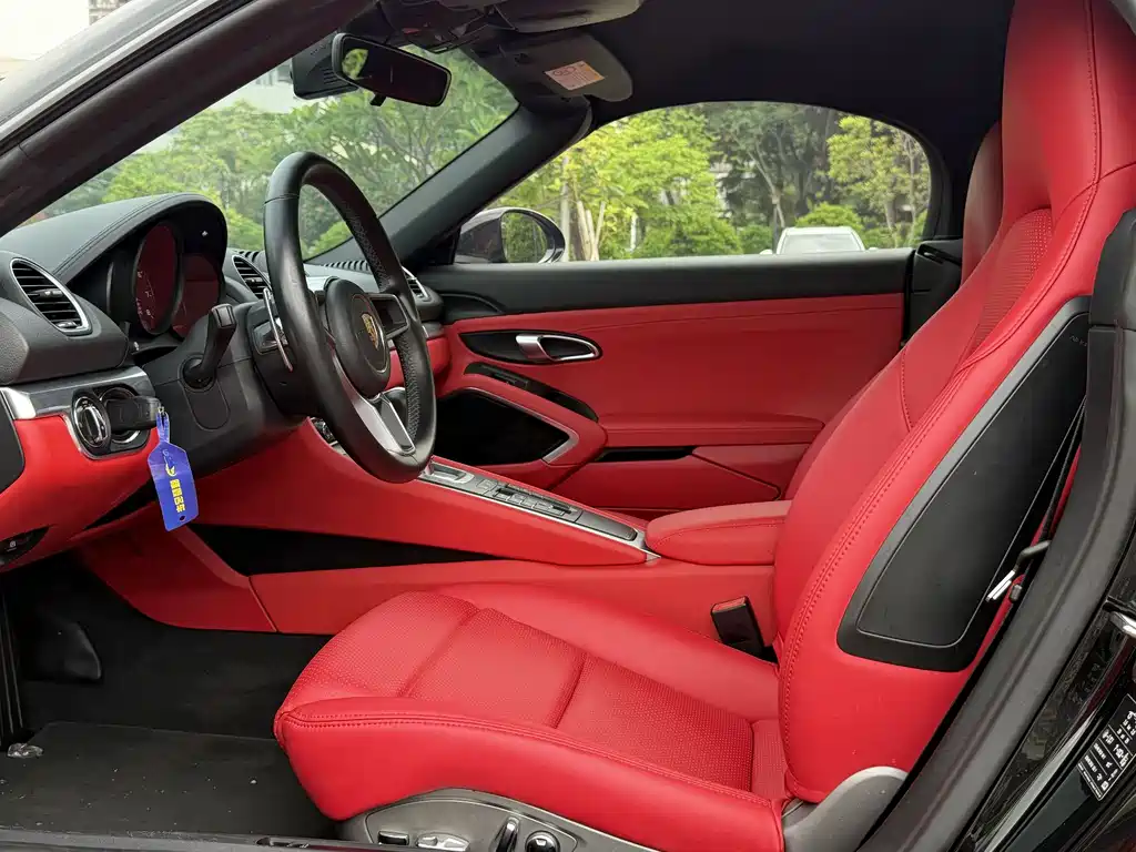 Porsche 718 Boxster 2.0T 2018 Model