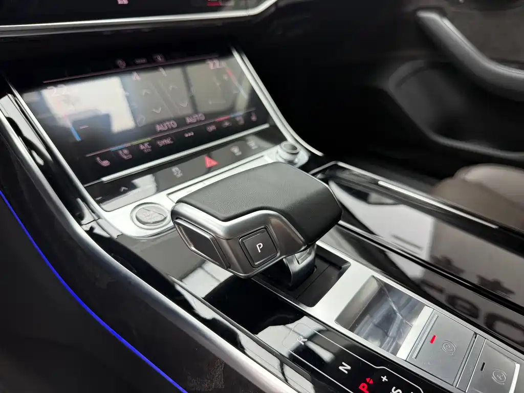 Audi A8 2022 model A8L 50 TFSI quattro Comfort Edition Collector's Edition