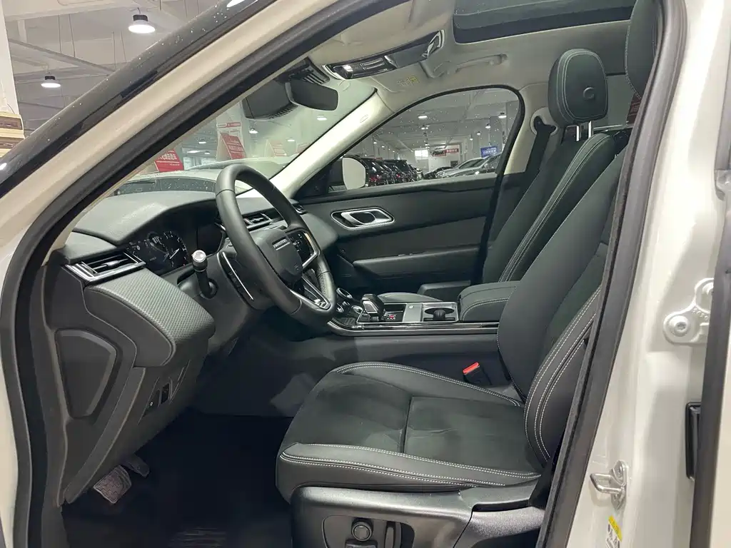 Range Rover Velar 2021 P250