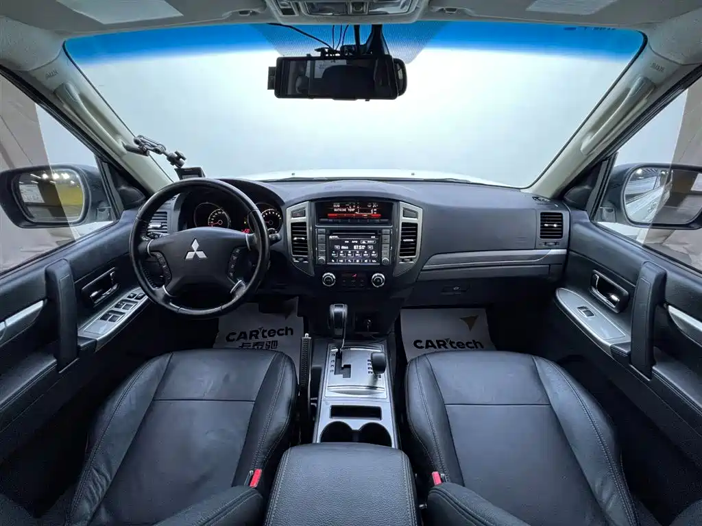 Pajero Import 2015 3.0L Automatic Elite Super Version National V