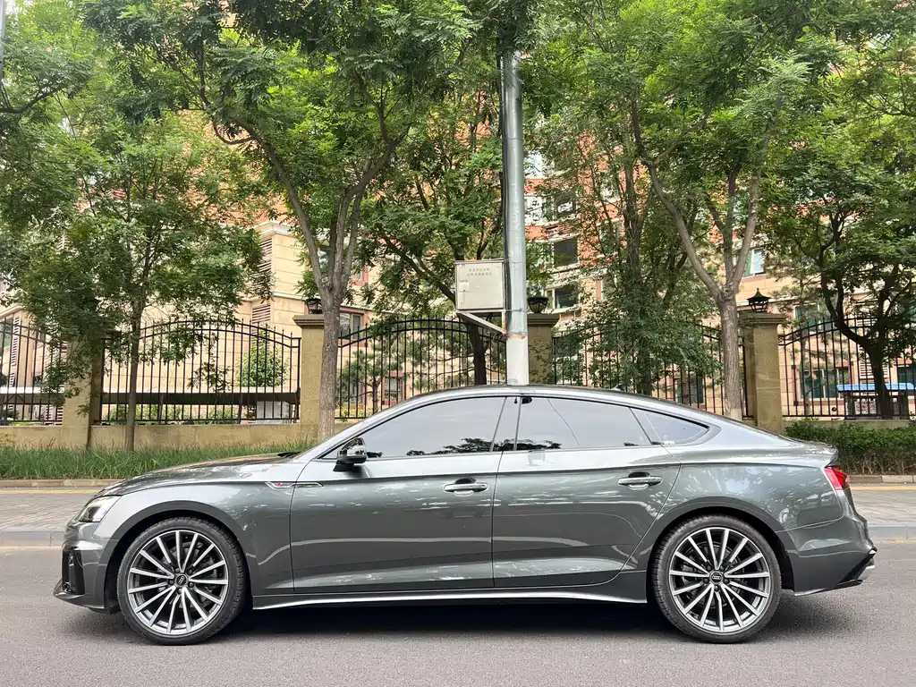 Audi A5 Import 2024 Sportback 40 TFSI quattro Luxury Dynamic Edition
