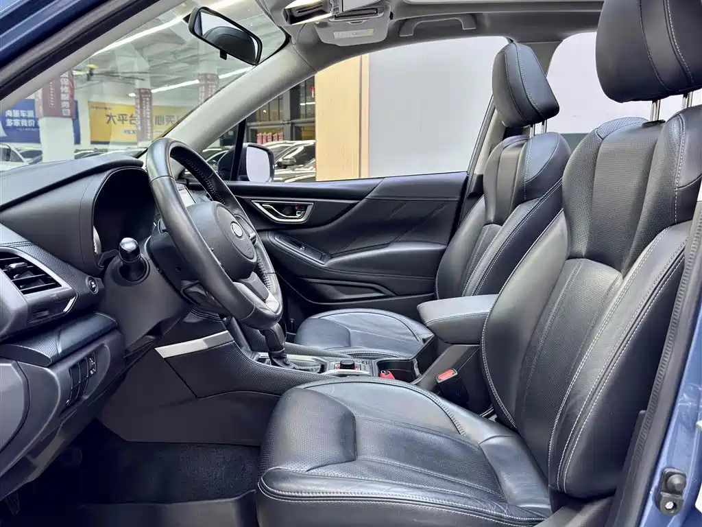 Forester 2021 2.0i Luxury Edition
