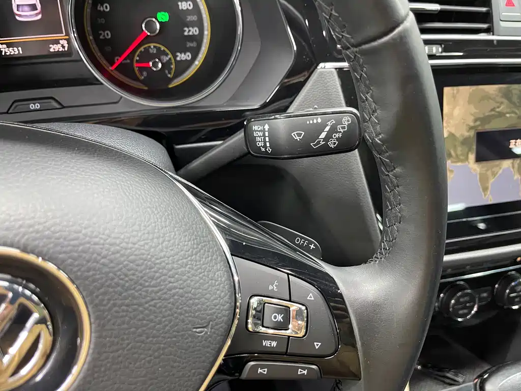 Tiguan L 2019款 Facelift 330 TSI Automatic 2WD Panoramic Comfort Edition National VI