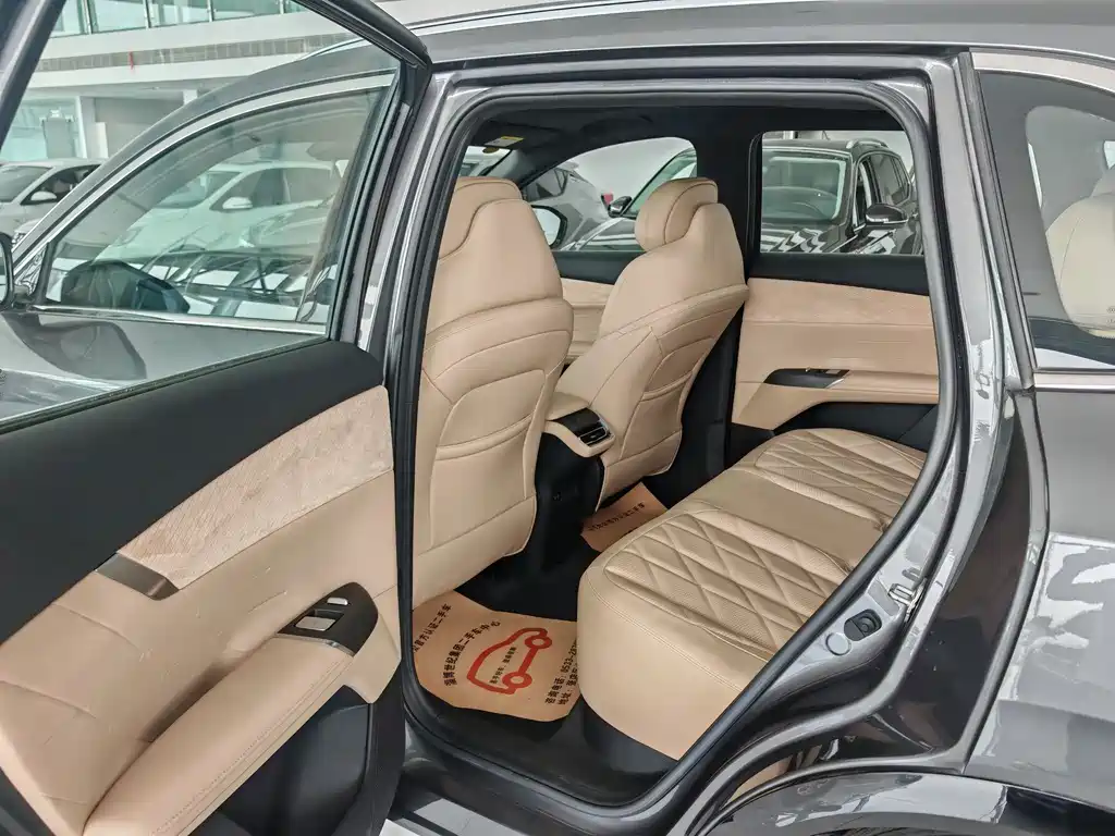 Chang'an CS75 PLUS 2025 Edition Fourth Generation 1.5T New Blue Whale Smart Luxury Version