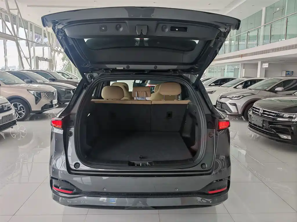 Chang'an CS75 PLUS 2025 Edition Fourth Generation 1.5T New Blue Whale Smart Luxury Version