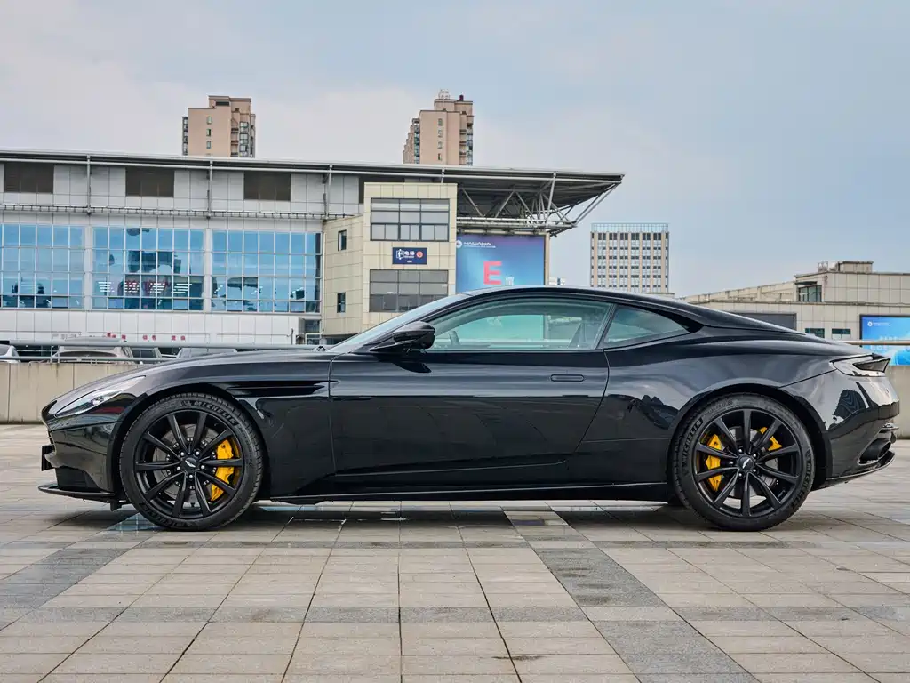 Aston Martin DB11 2019 Model 4.0T V8 Coupe
