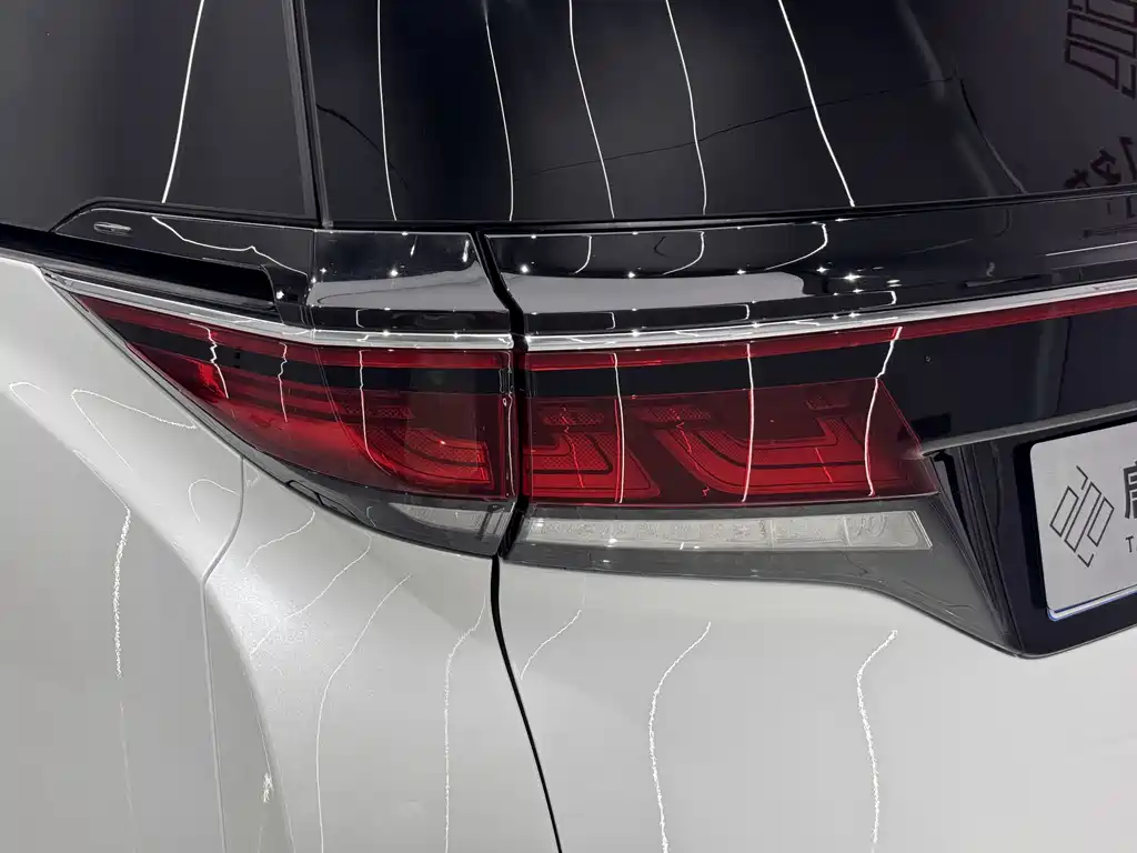Willow 2024 model Crown Hybrid 2.5L Supreme Edition