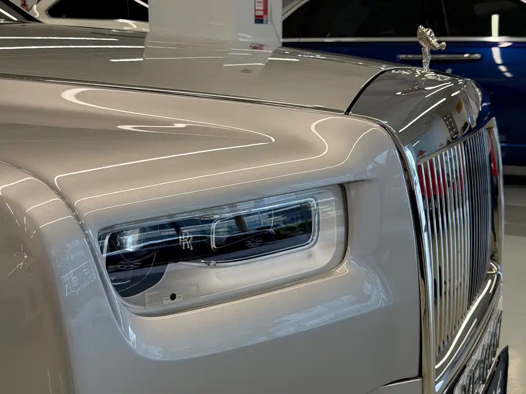 Phantom 2018 6.7T Long Wheelbase Edition