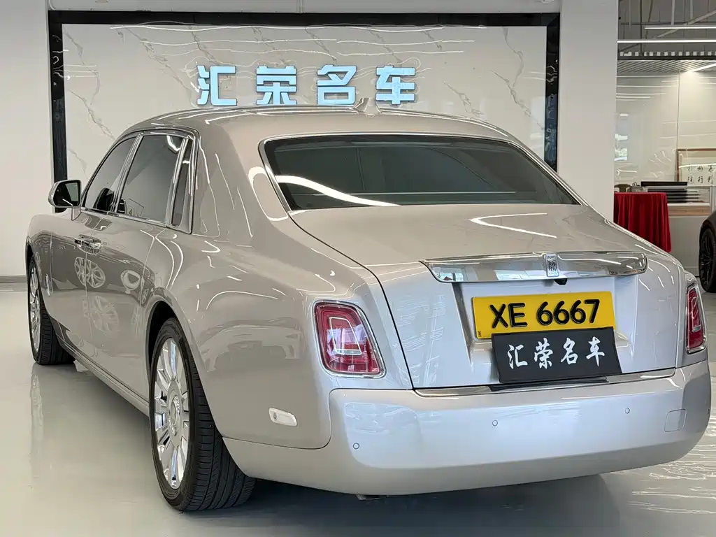 Phantom 2018 6.7T Long Wheelbase Edition