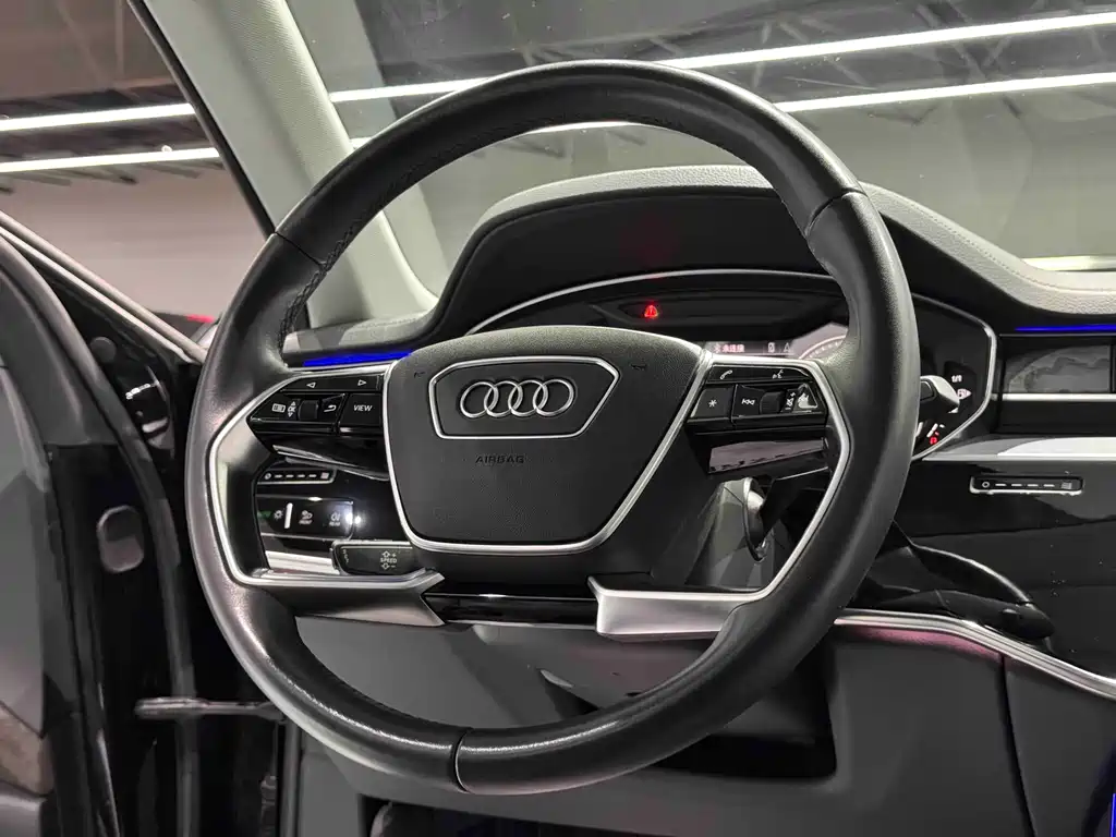 Audi A8 2022 model A8L 50 TFSI quattro Comfort Edition Collector's Edition