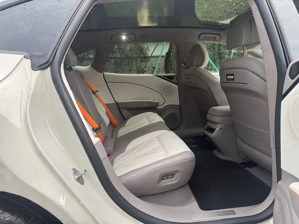 Jizhe 007 GT 2025 Edition Four-wheel Drive Intelligent Driving Version 75kWh