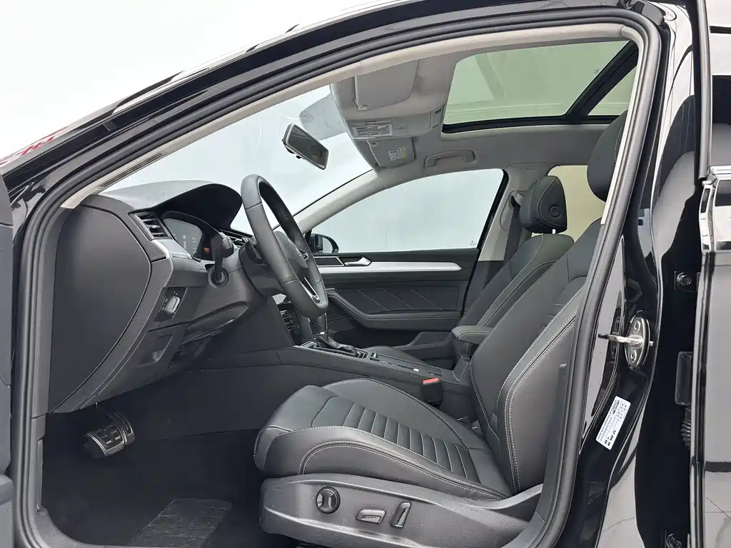 Magotan 2023 2 Million Edition 280TSI DSG Comfort Version