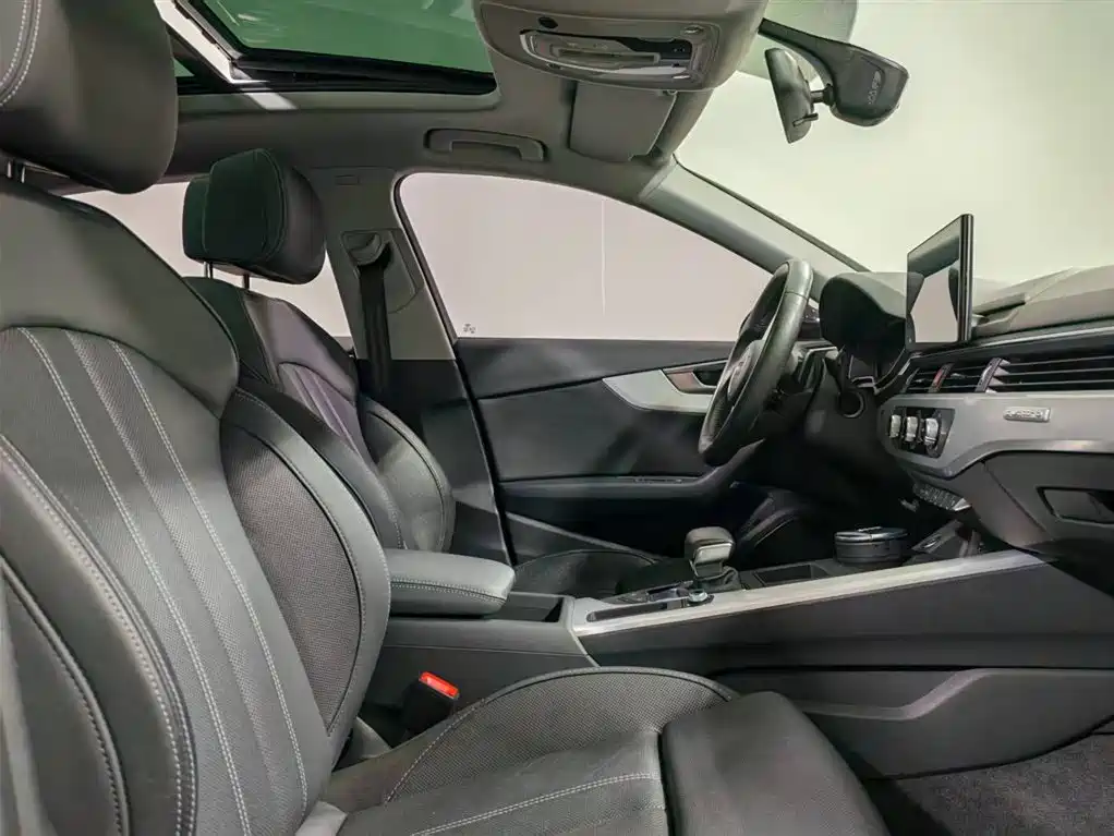 Audi A4L 2020 40 TFSI Fashion Dynamic Edition