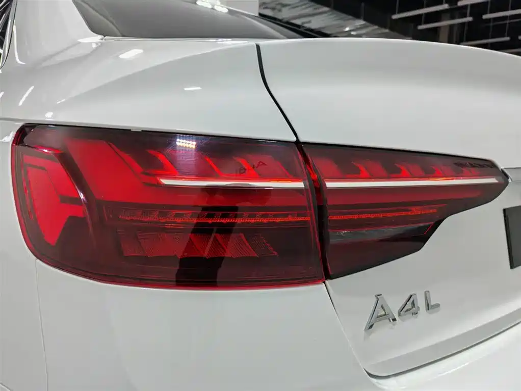 Audi A4L 2020 40 TFSI Fashion Dynamic Edition